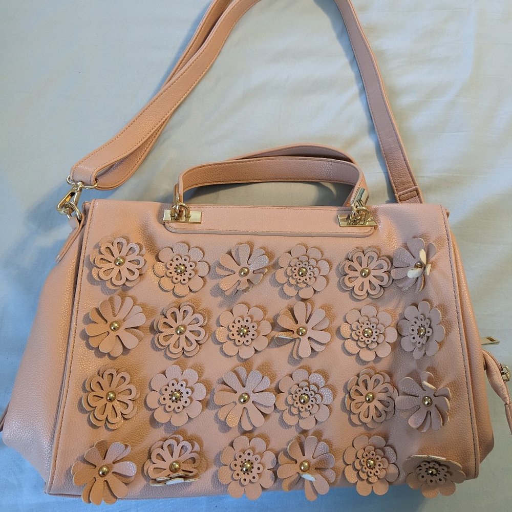 NEW! Expressions NYC Dusty Pink 3D flower satchel purse.